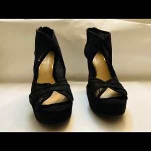 Jessica Simpson size 6.5